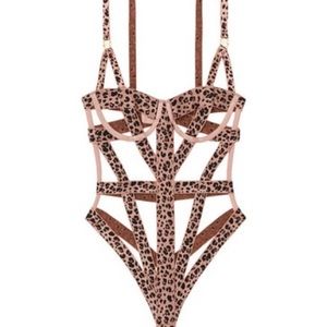 Victoria’s Secret leopard bondage bodysuit teddy xs